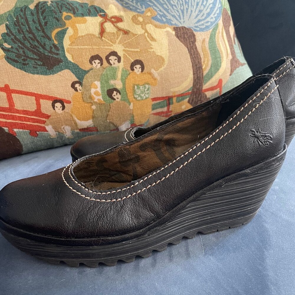 Fly London, Yoni Wedges, Black, Pebble Grain, Leather, Size 39 EU